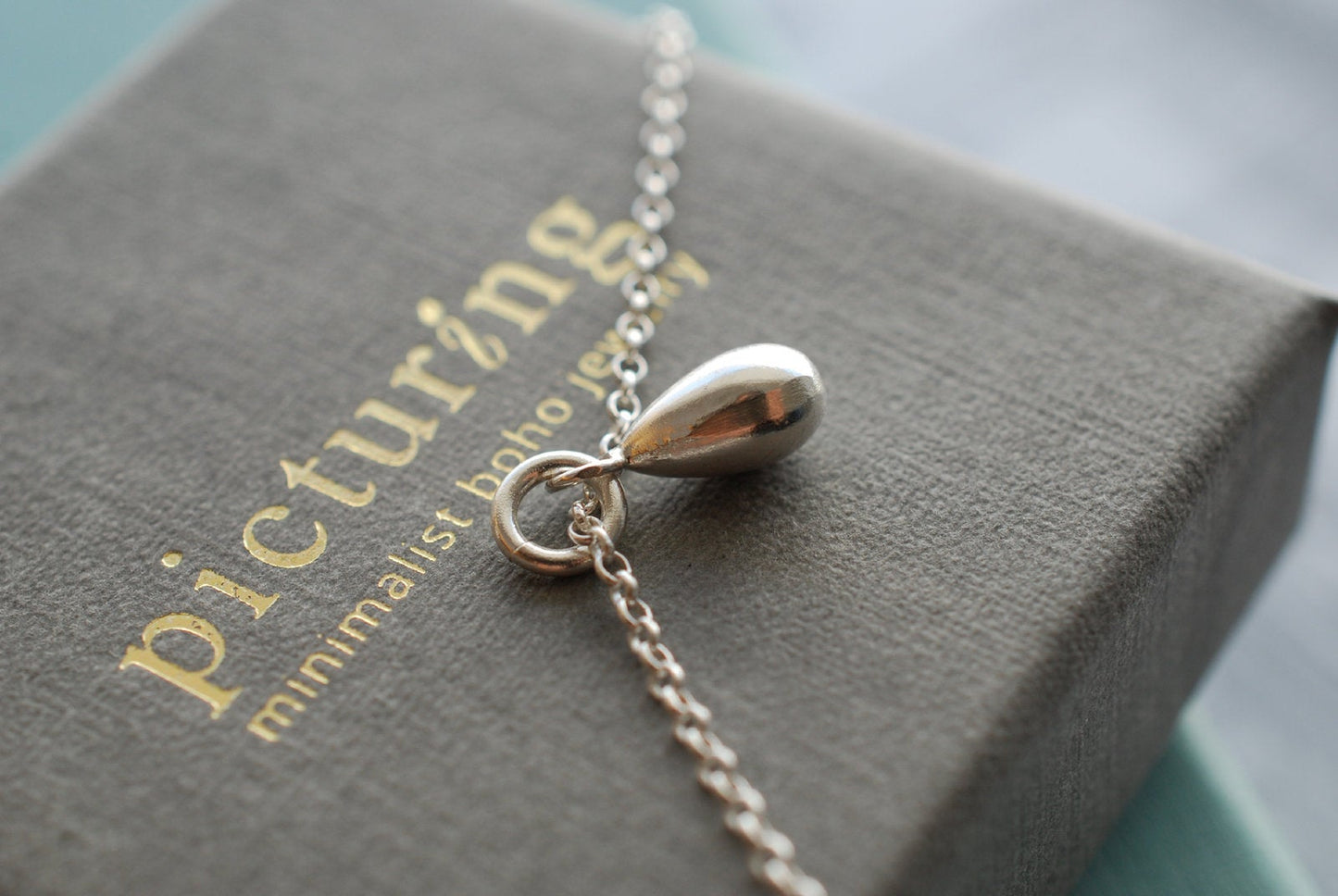 Kette aus 925er Silber mit Tropfen-Anhänger/minimalistischer Schmuck/ Geschenkideen - picturing