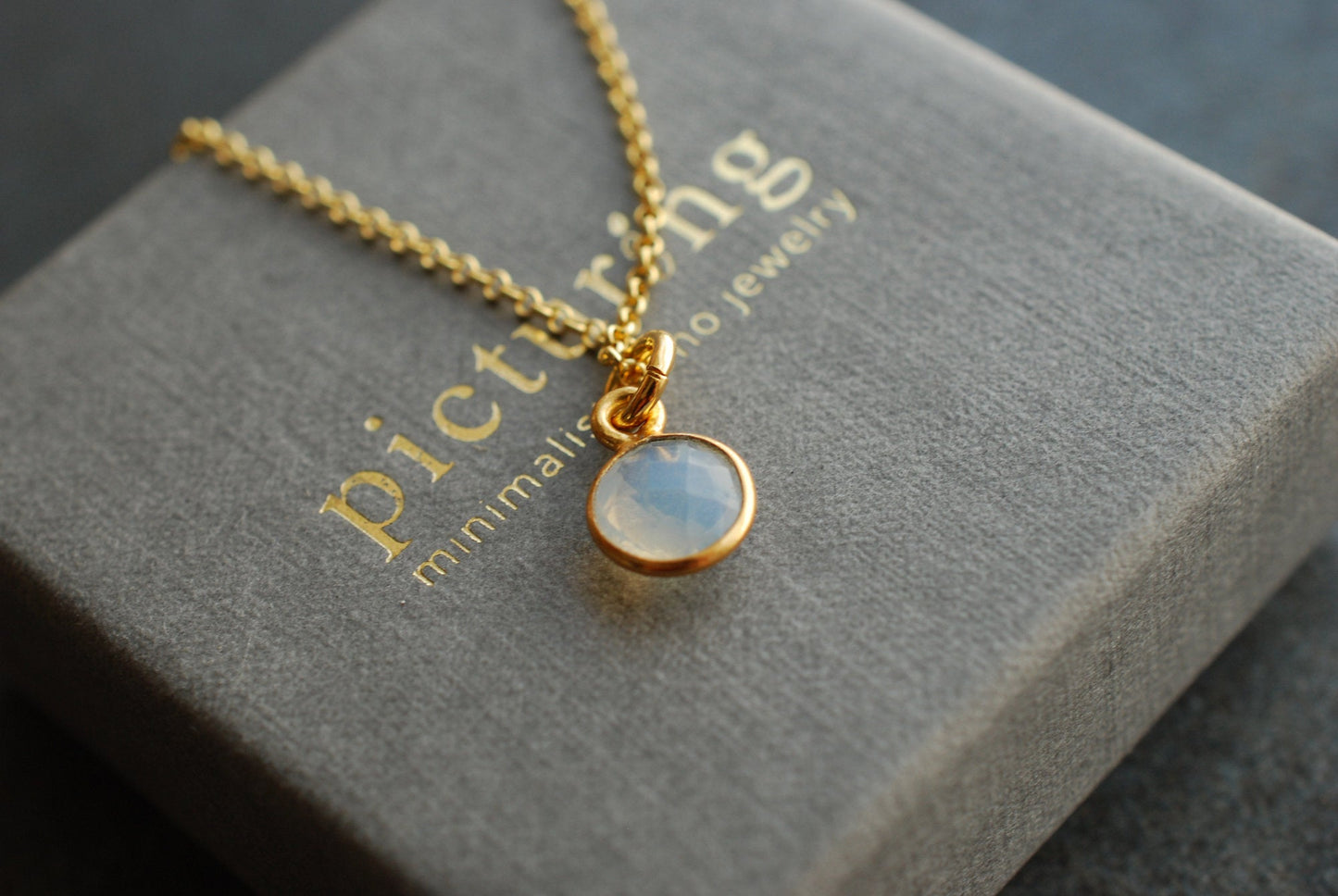 Geburtsstein-Kette vergoldetes Silber . personalisierbare Geburtstagsgeschenke - picturing