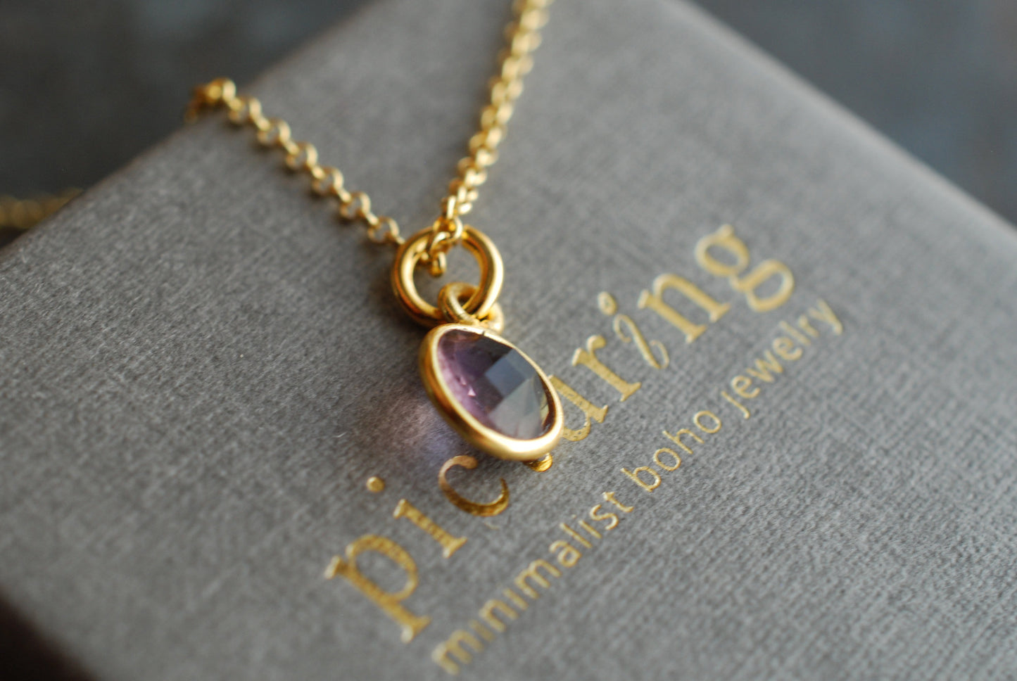 Geburtsstein-Kette vergoldetes Silber . personalisierbare Geburtstagsgeschenke - picturing