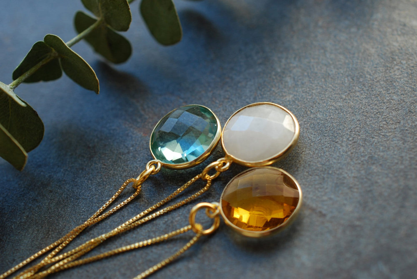 Edelstein-Anhänger wahlweise mit Gold-Kette/Geburtssteinkette/personalisierte Geschenke