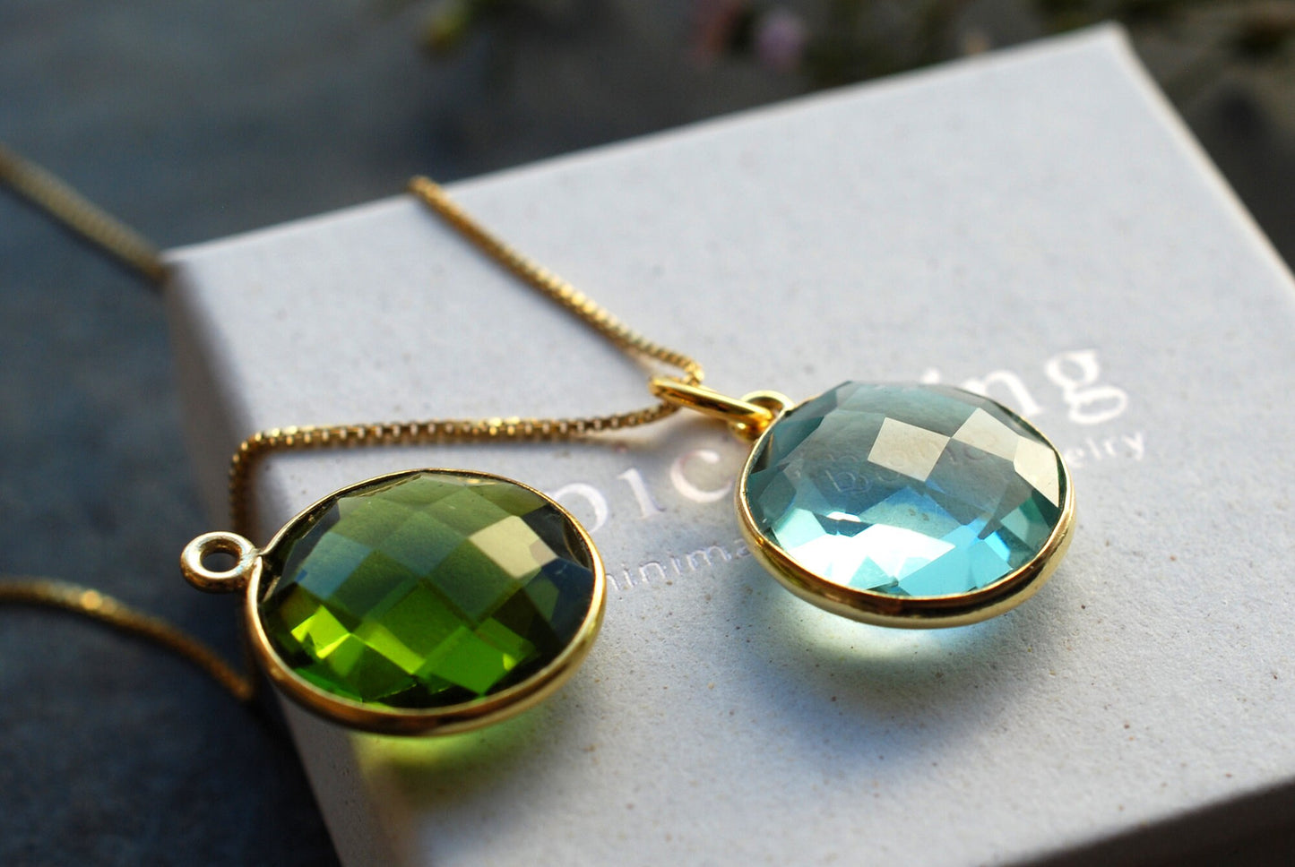 Edelstein-Anhänger wahlweise mit Gold-Kette/Geburtssteinkette/personalisierte Geschenke