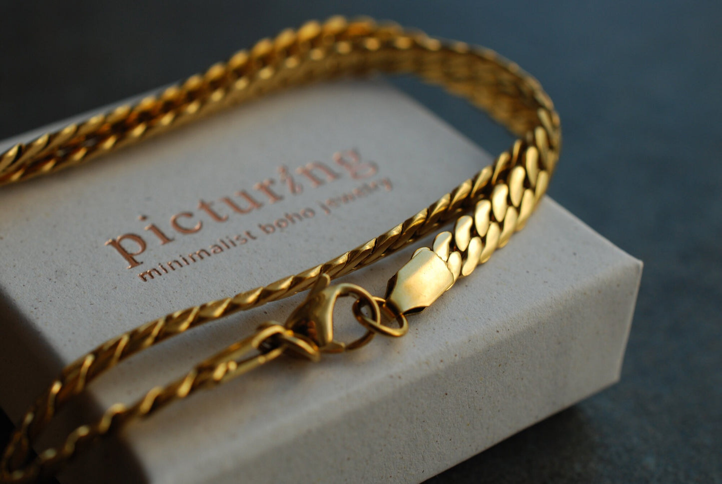 CLARA . 18 kt Vergoldete Basic-Kette zum Kombinieren . Layering Kette . Choker