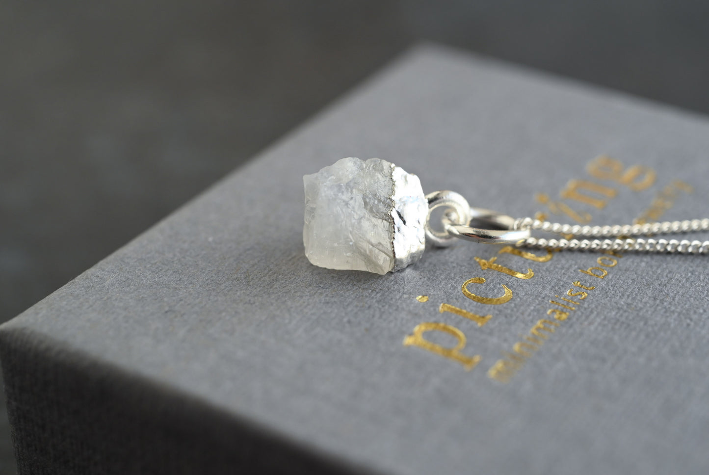 Roher Edelstein-Anhänger – AVA | Sterling Silber | optional mit Kette
