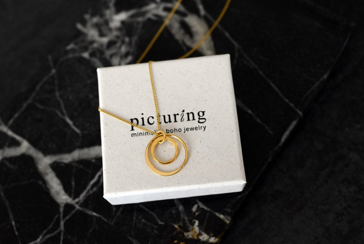 Vergoldete Kette mit Kreis-Anhängern · CIRCLES | feiner Schmuck aus Sterlingsilber